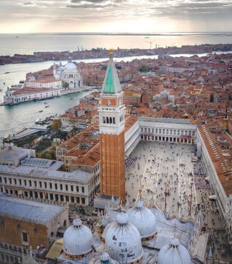 Ca'Serenissima - At 2Mn Of St Mark Square Венеция Екстериор снимка